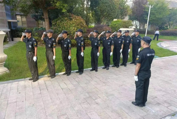 合服保安服務(wù)公司之優(yōu)派克保安隊(duì)長的“五問七字”-3.jpg